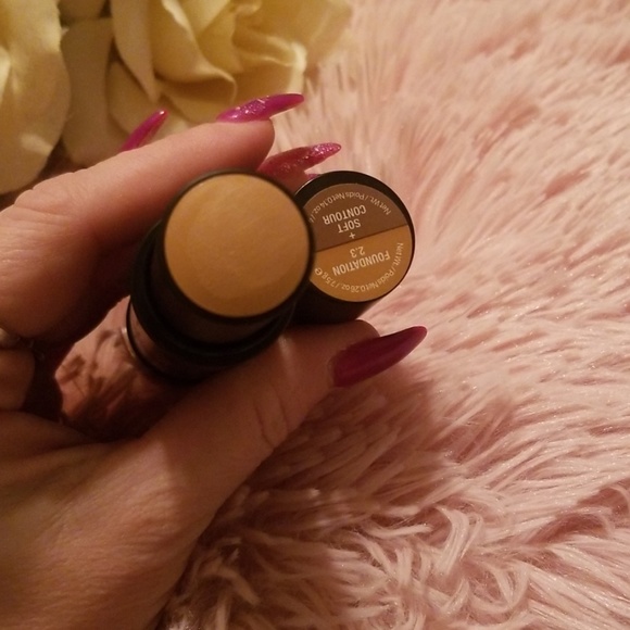 SMASHBOX foundation and soft contour - Picture 3 of 4